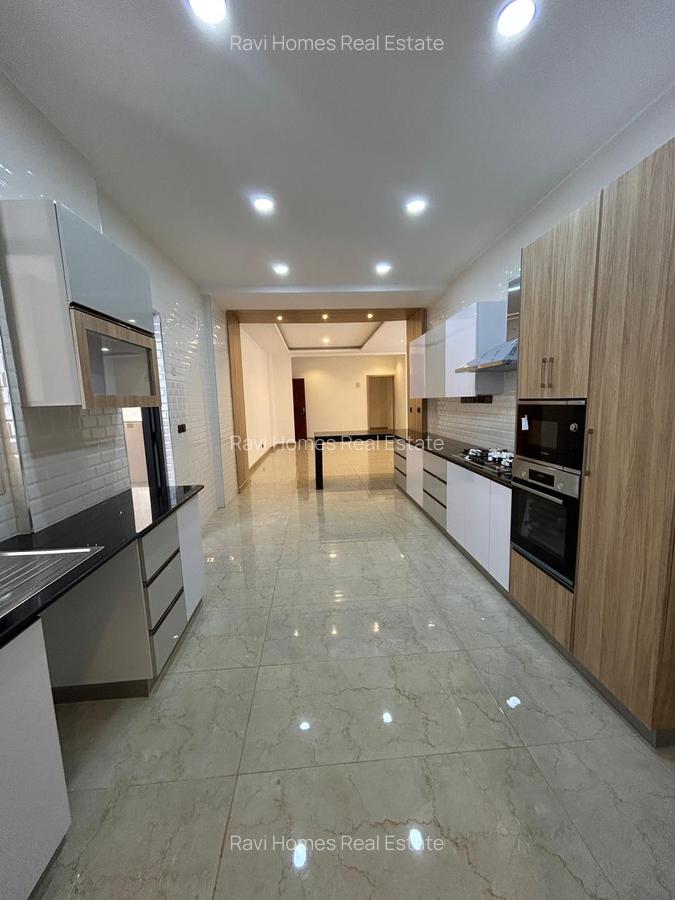 4 Bed Apartment with En Suite at Spring Valley - 15