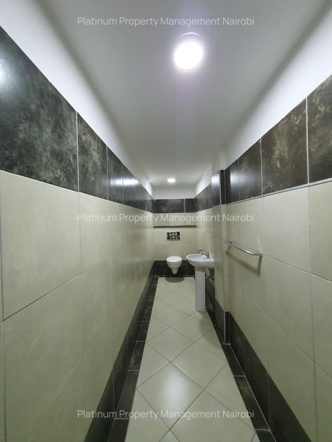 4,250 ft² Warehouse with Service Charge Included at Road A - 6