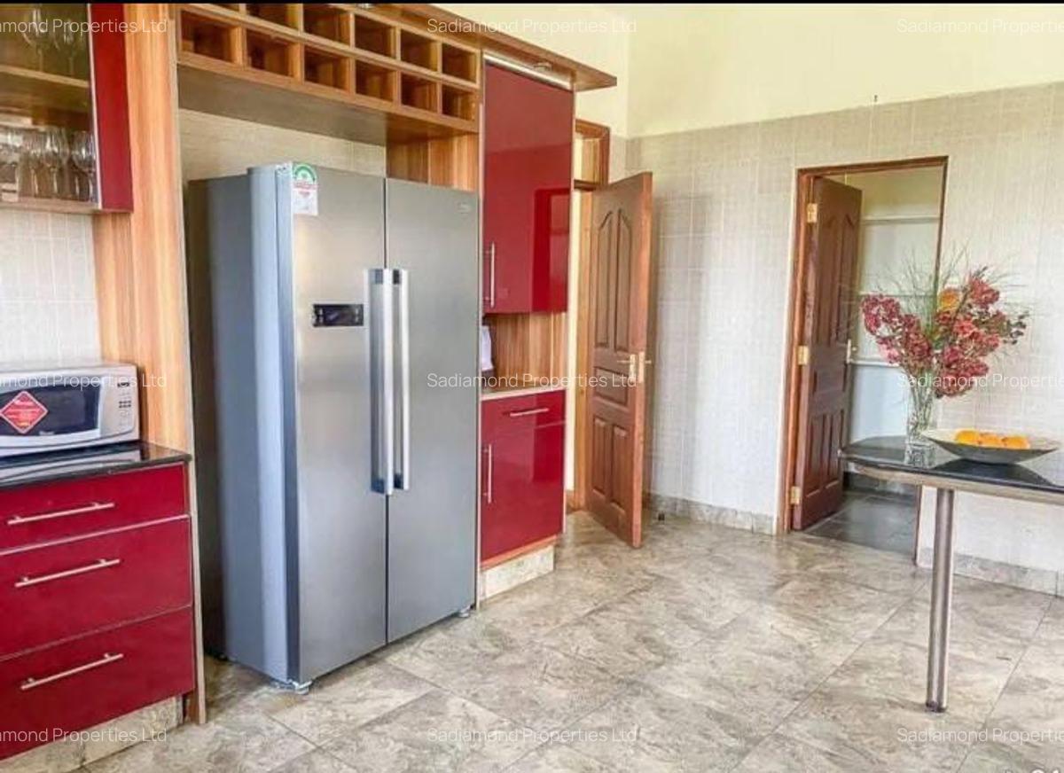 5 Bed Townhouse with En Suite in Kitisuru - 3