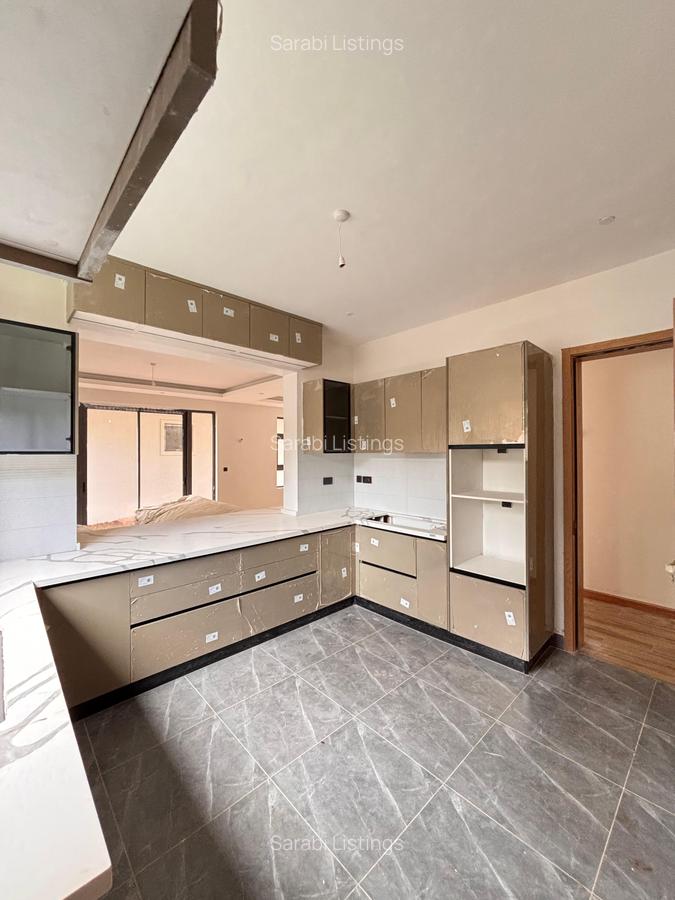 6 Bed Townhouse with En Suite in Lavington - 7