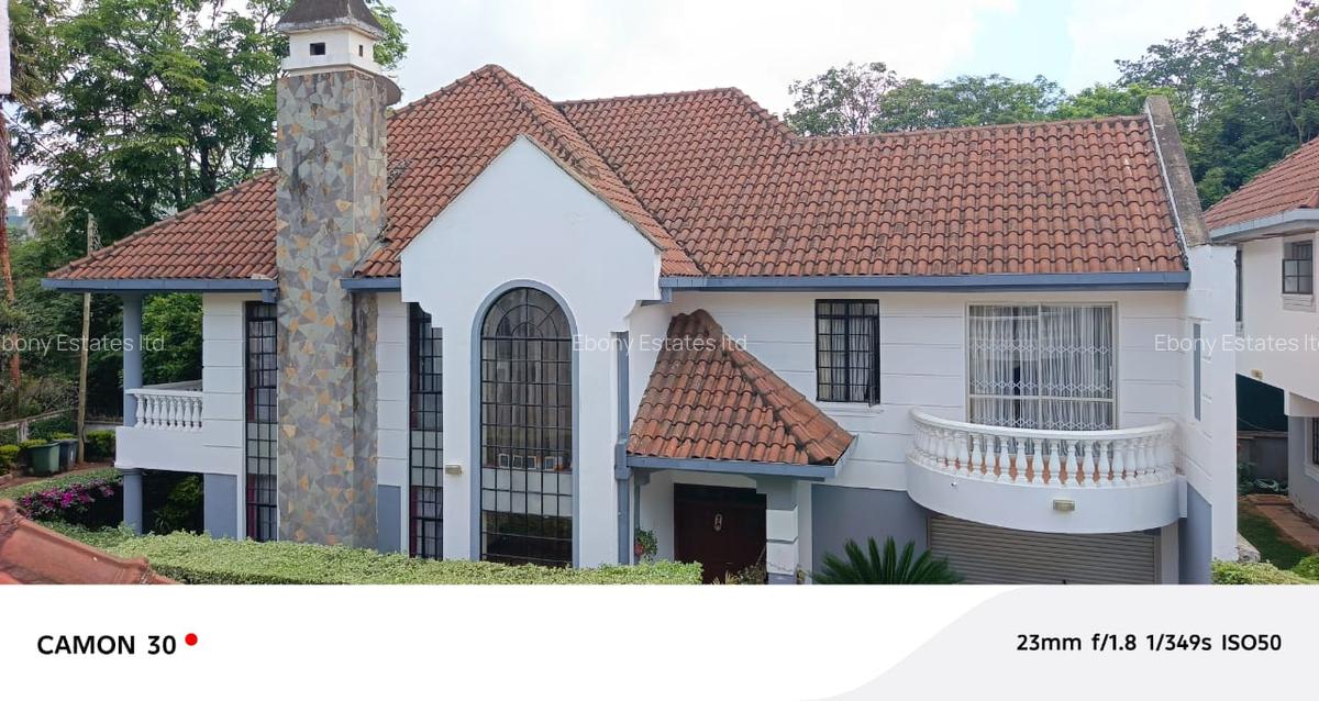 4 Bed Townhouse with En Suite in Lavington - 1