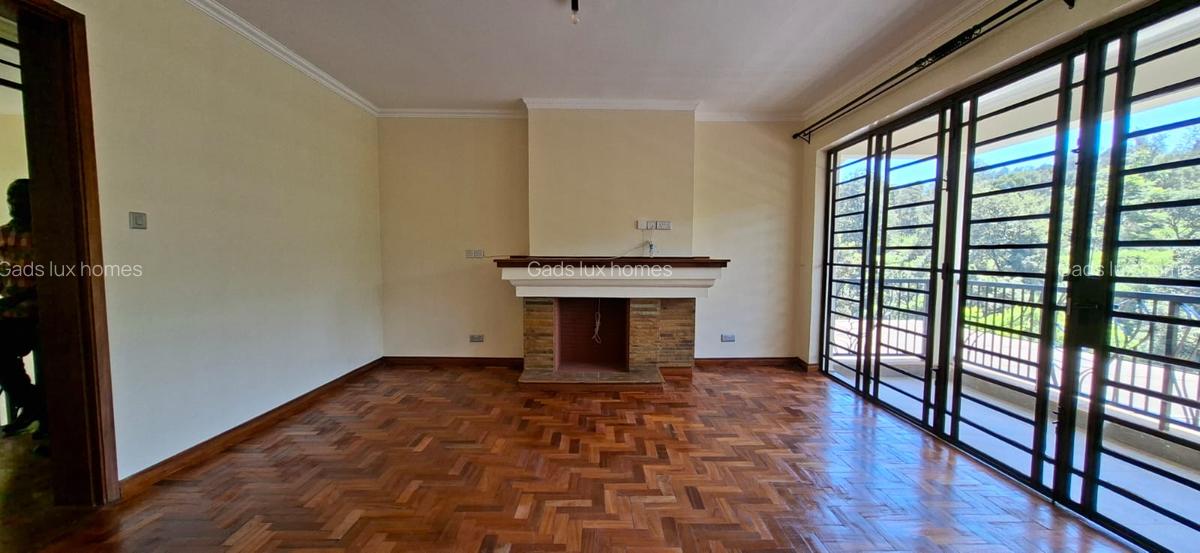5 Bed Townhouse with En Suite at Lowerkabete - 10
