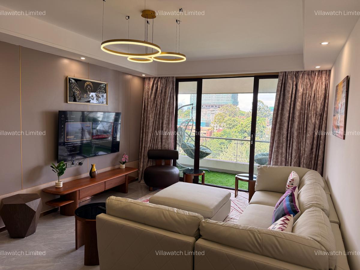 Serviced 3 Bed Apartment with En Suite at Riverside Square - 2