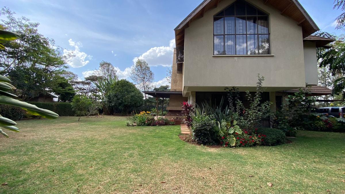 5 Bed House with En Suite in Runda - 17