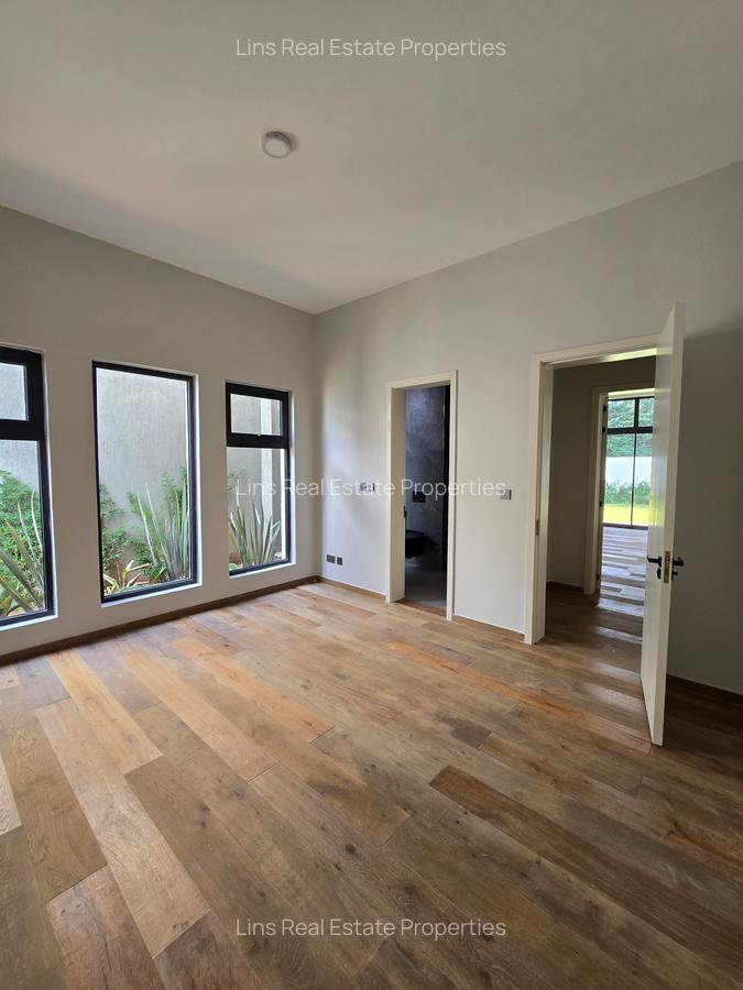 5 Bed Townhouse with En Suite in Runda - 14