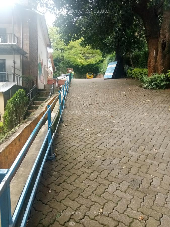 8 Bed Townhouse with Garden in Westlands Area - 12