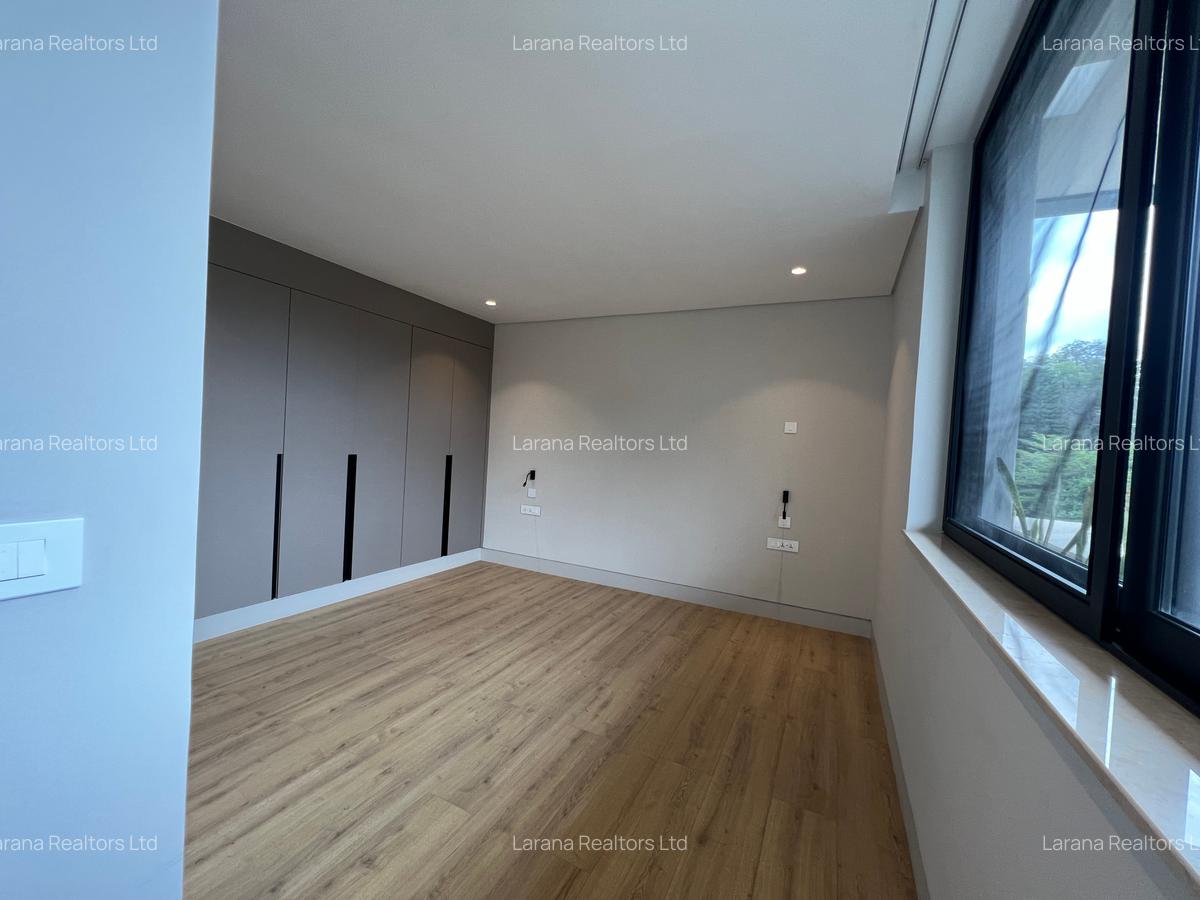 5 Bed Townhouse with En Suite at Grevillea Grove - 8