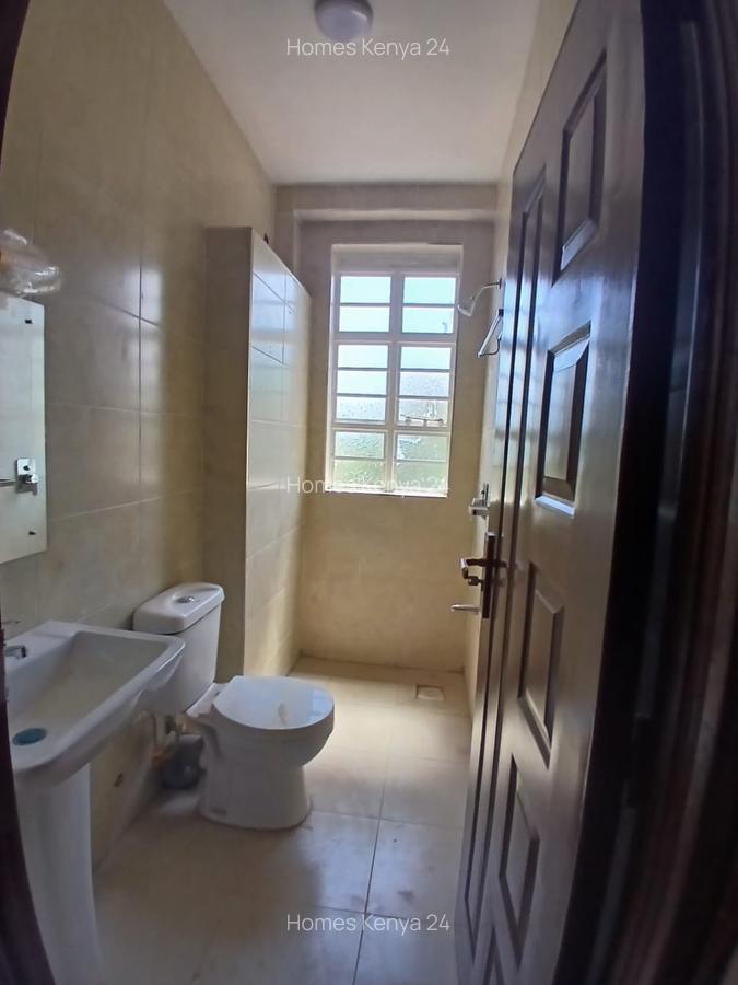 5 Bed House in Garden Estate - 17