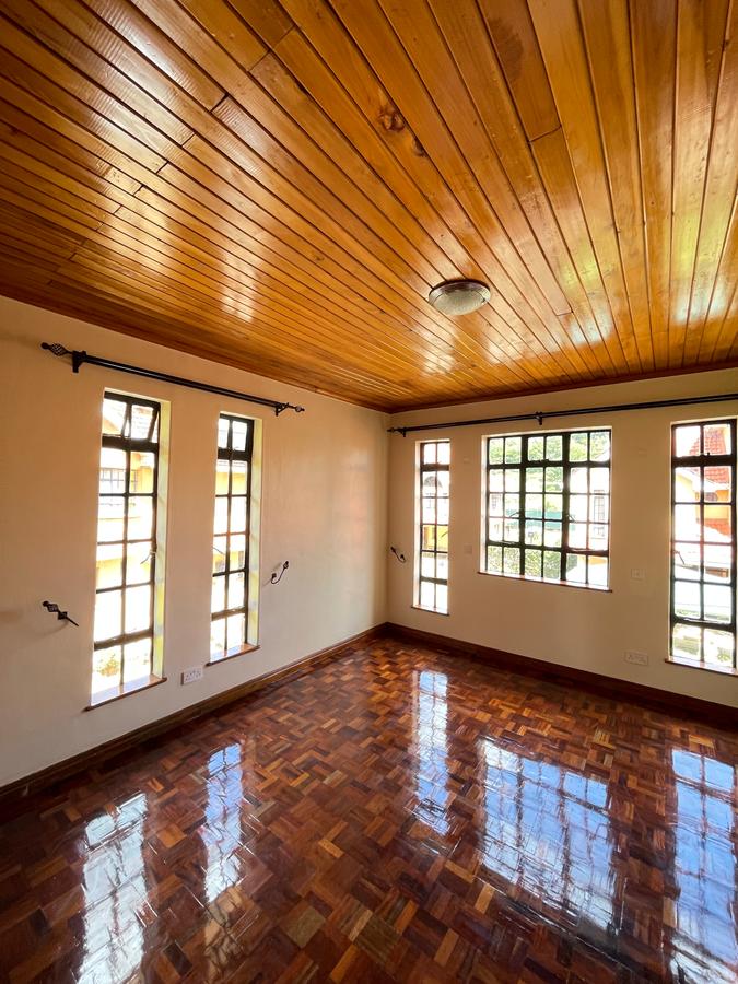 5 Bed Villa with En Suite in Lavington - 5