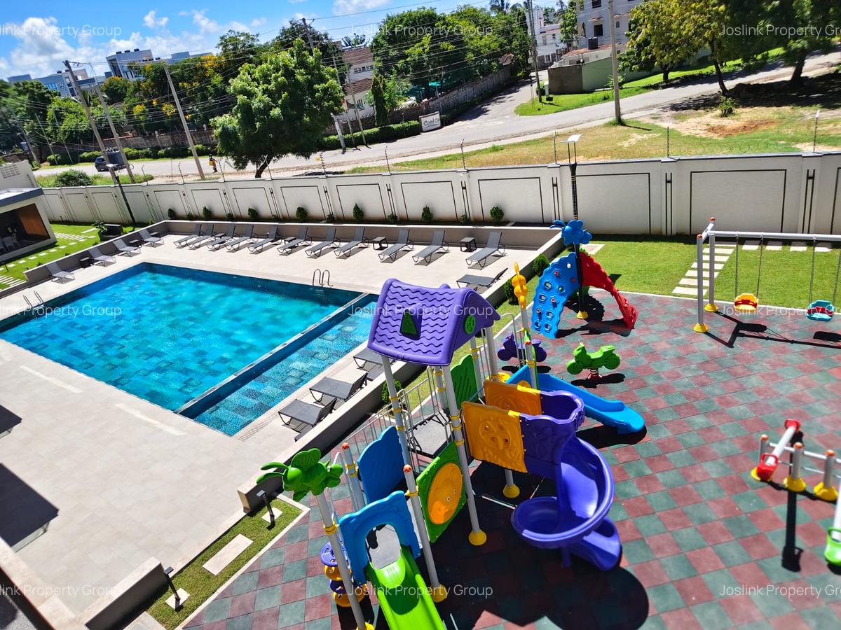 3 Bed Apartment with En Suite at Central - 3