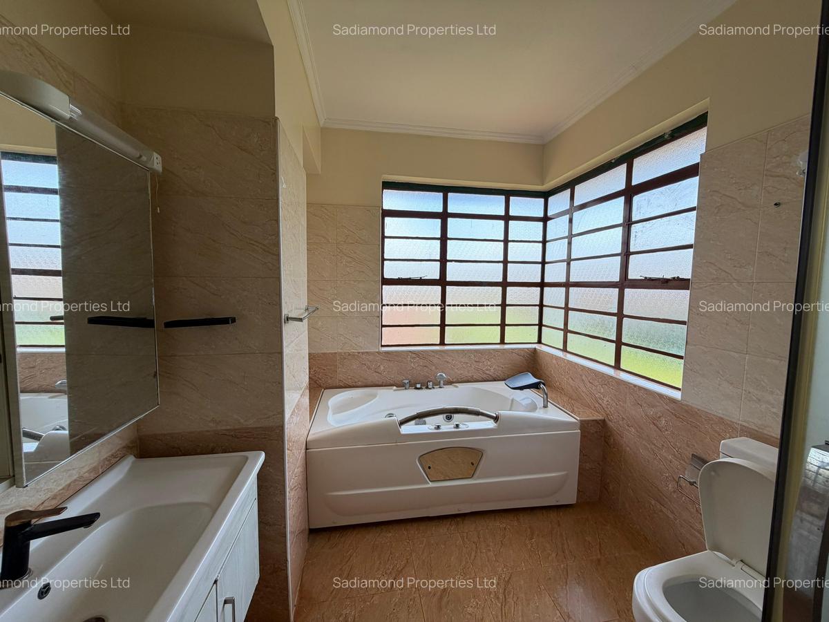 4 Bed Villa with En Suite in Kiambu Road - 8