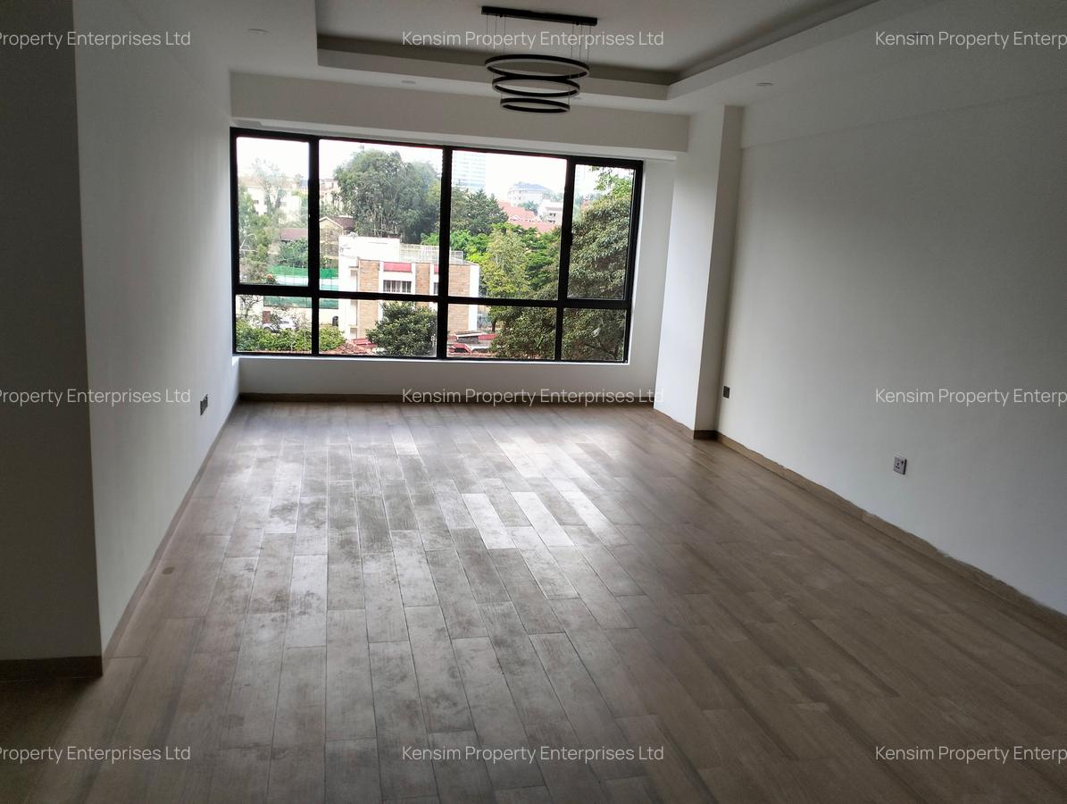 2 Bed Apartment with En Suite in Brookside - 13