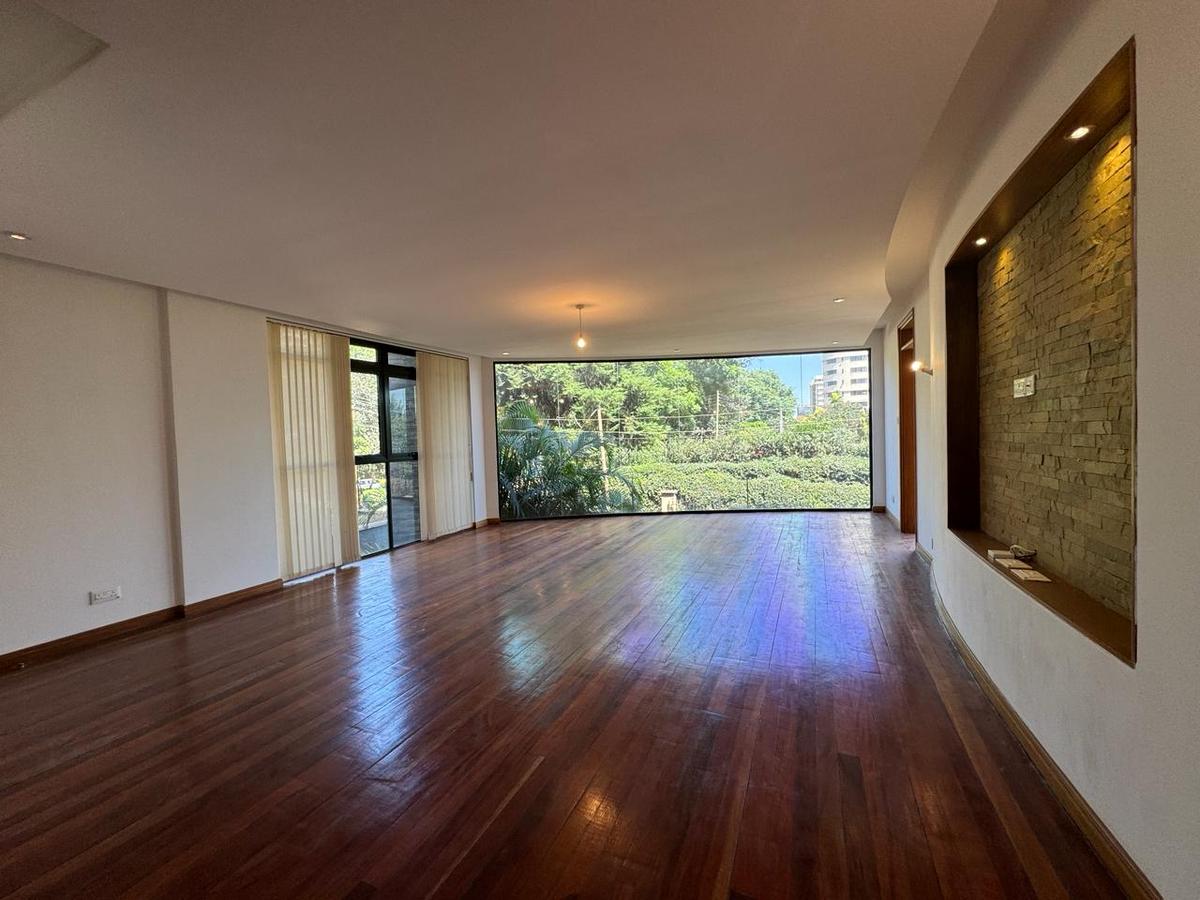 4 Bed Apartment with En Suite in General Mathenge - 2