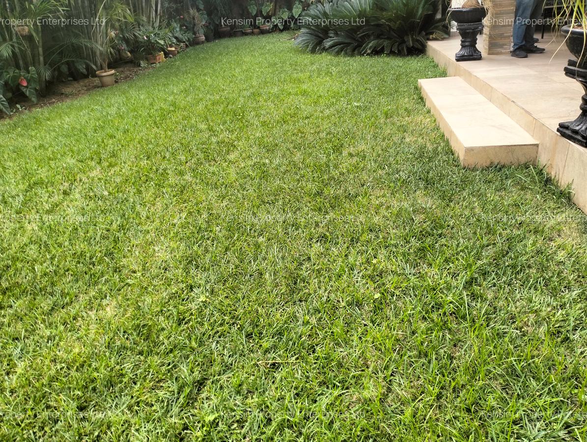 5 Bed Townhouse with En Suite in Kyuna - 10