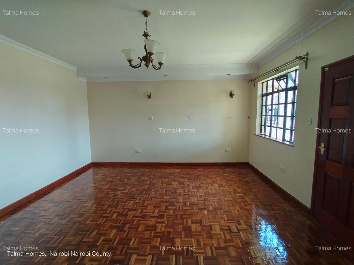 4 Bed Townhouse with En Suite at Off Convent Drive - 12