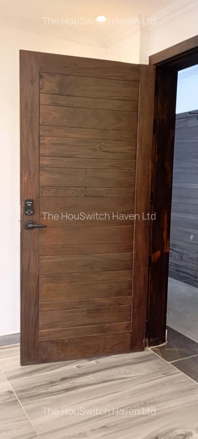 1 Bed Apartment with En Suite in Brookside - 8