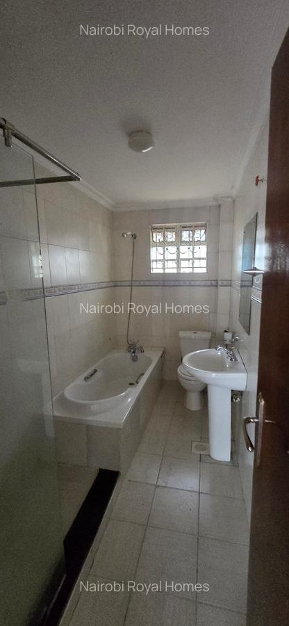 4 Bed Townhouse with En Suite at Kileleshwa Road - 14