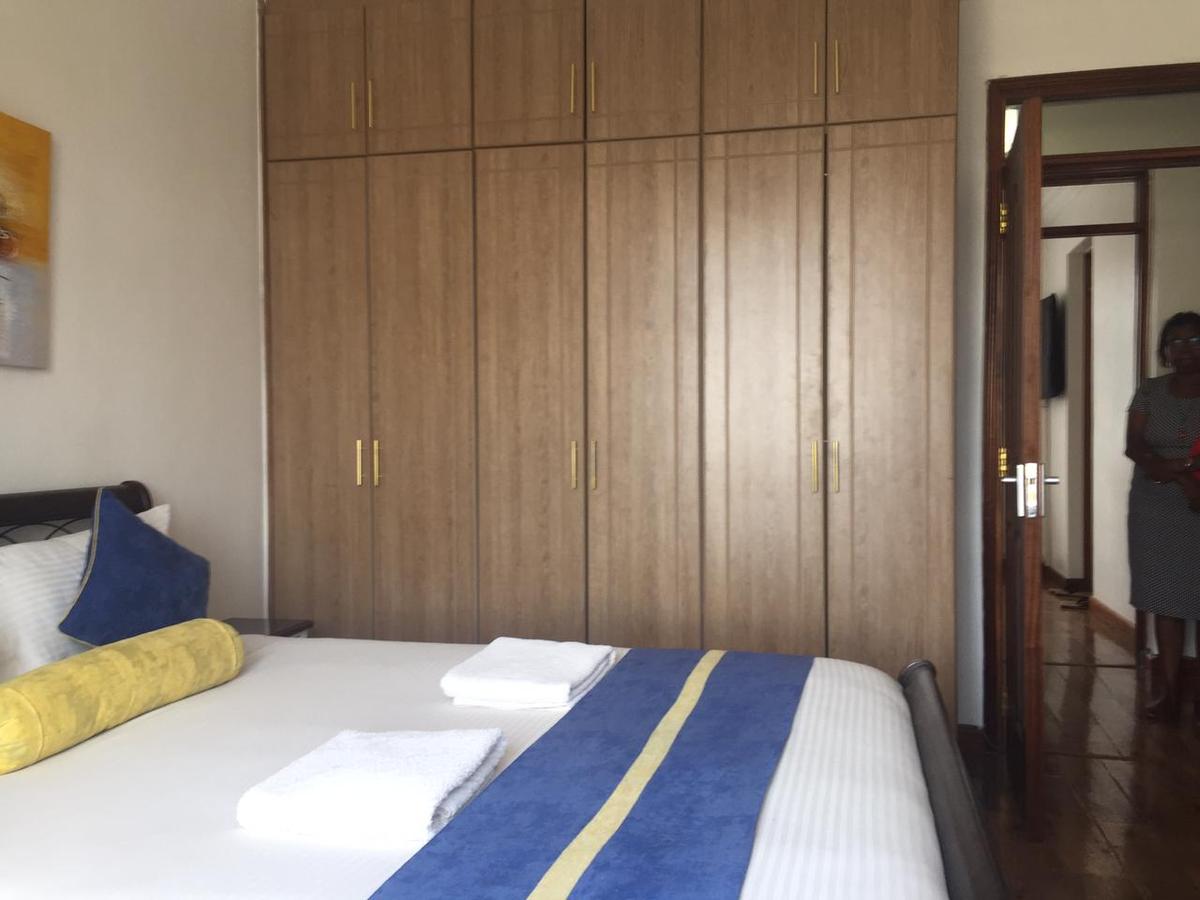 Serviced 3 Bed Apartment with En Suite in Westlands Area - 20