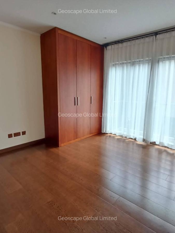 4 Bed Townhouse with En Suite in Westlands Area - 6