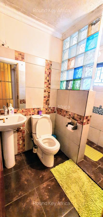 4 Bed Townhouse with En Suite at South C - 16