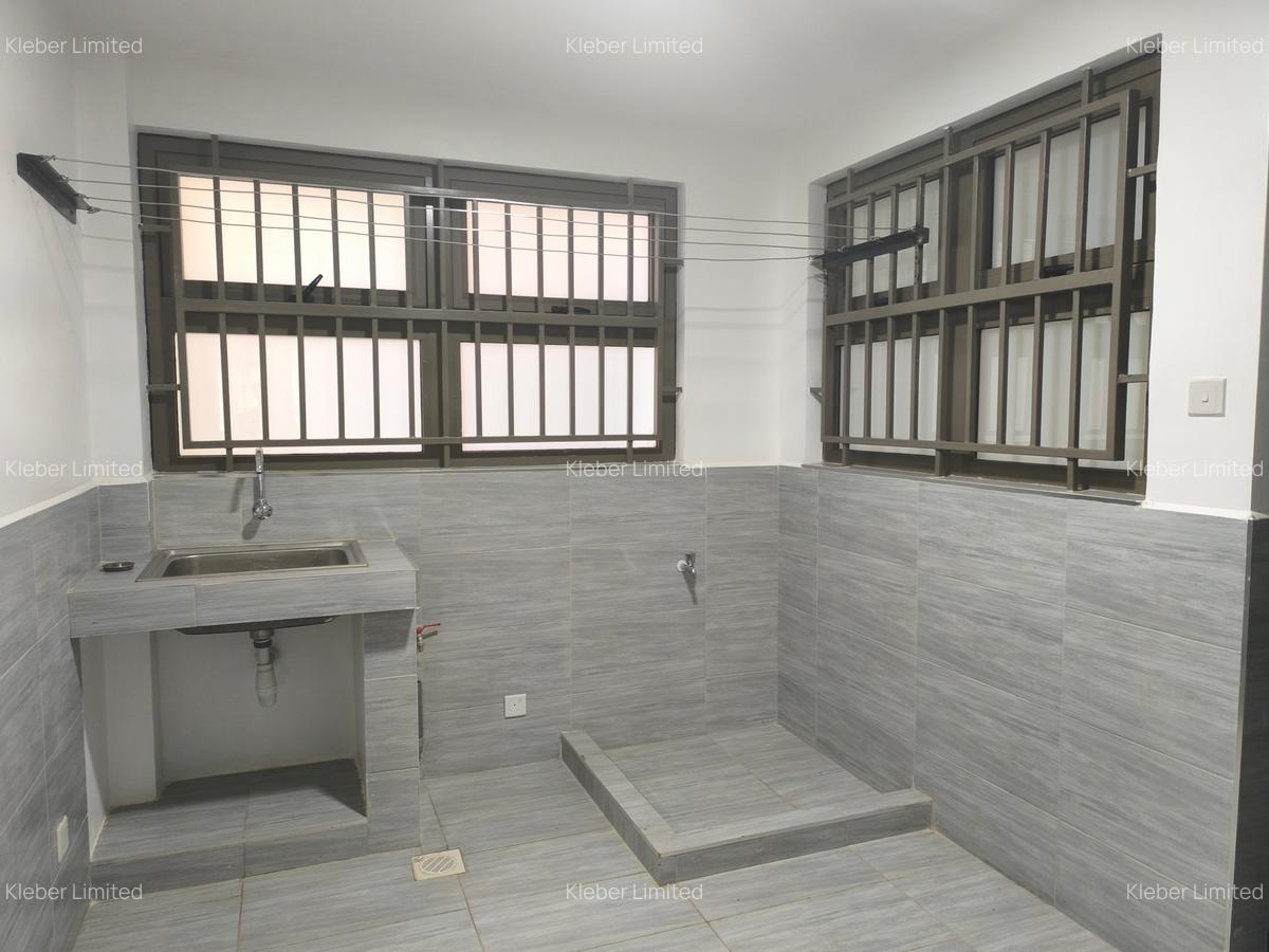 2 Bed Apartment with En Suite at Lavington - 12