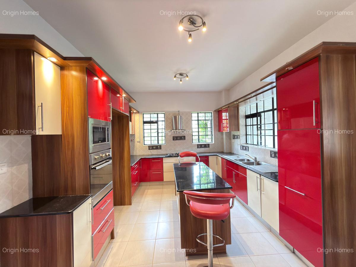 5 Bed House with En Suite in Kitisuru - 9