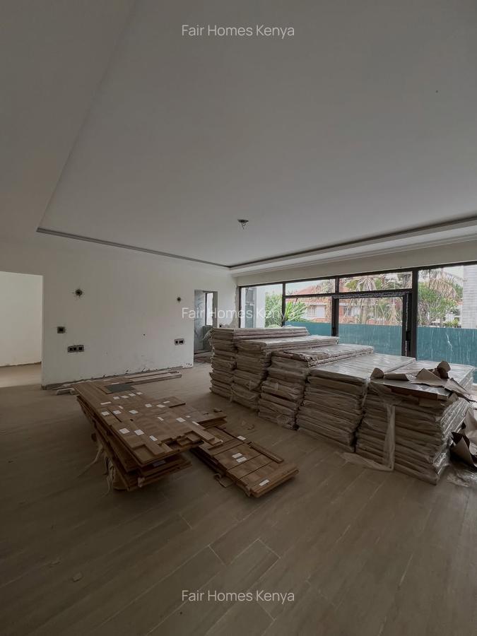 5 Bed Townhouse with En Suite at Lavington Green - 6