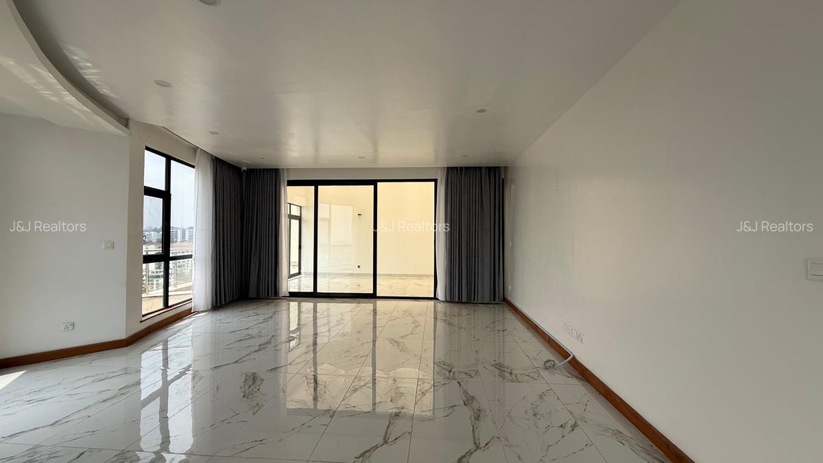 4 Bed Apartment with En Suite in Westlands Area - 3