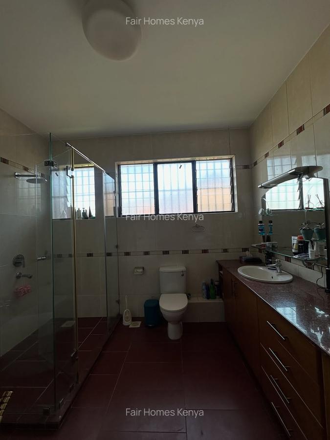 4 Bed Townhouse with En Suite at Convent Drive - 7