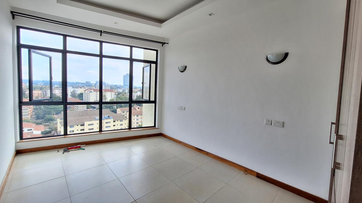 2 Bed Apartment with En Suite at Raphta Road - 12