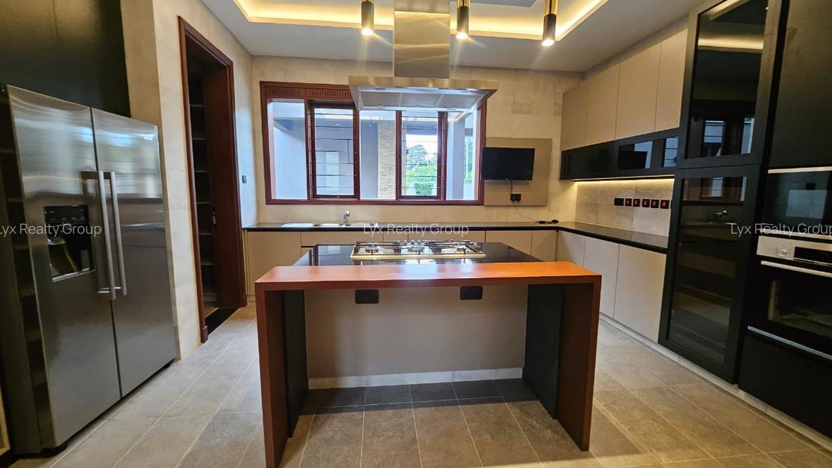 4 Bed Villa with En Suite in Runda - 15