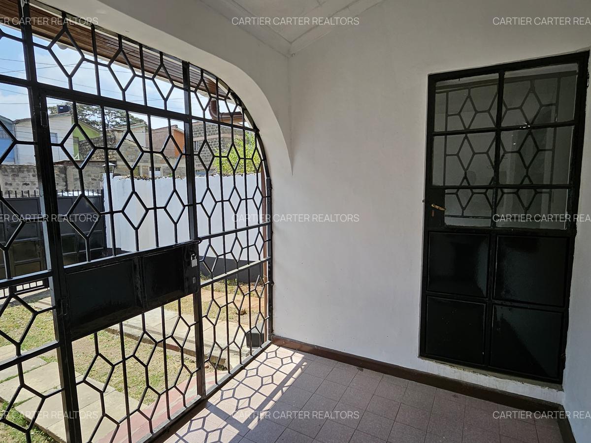 4 Bed House in Buruburu - 15