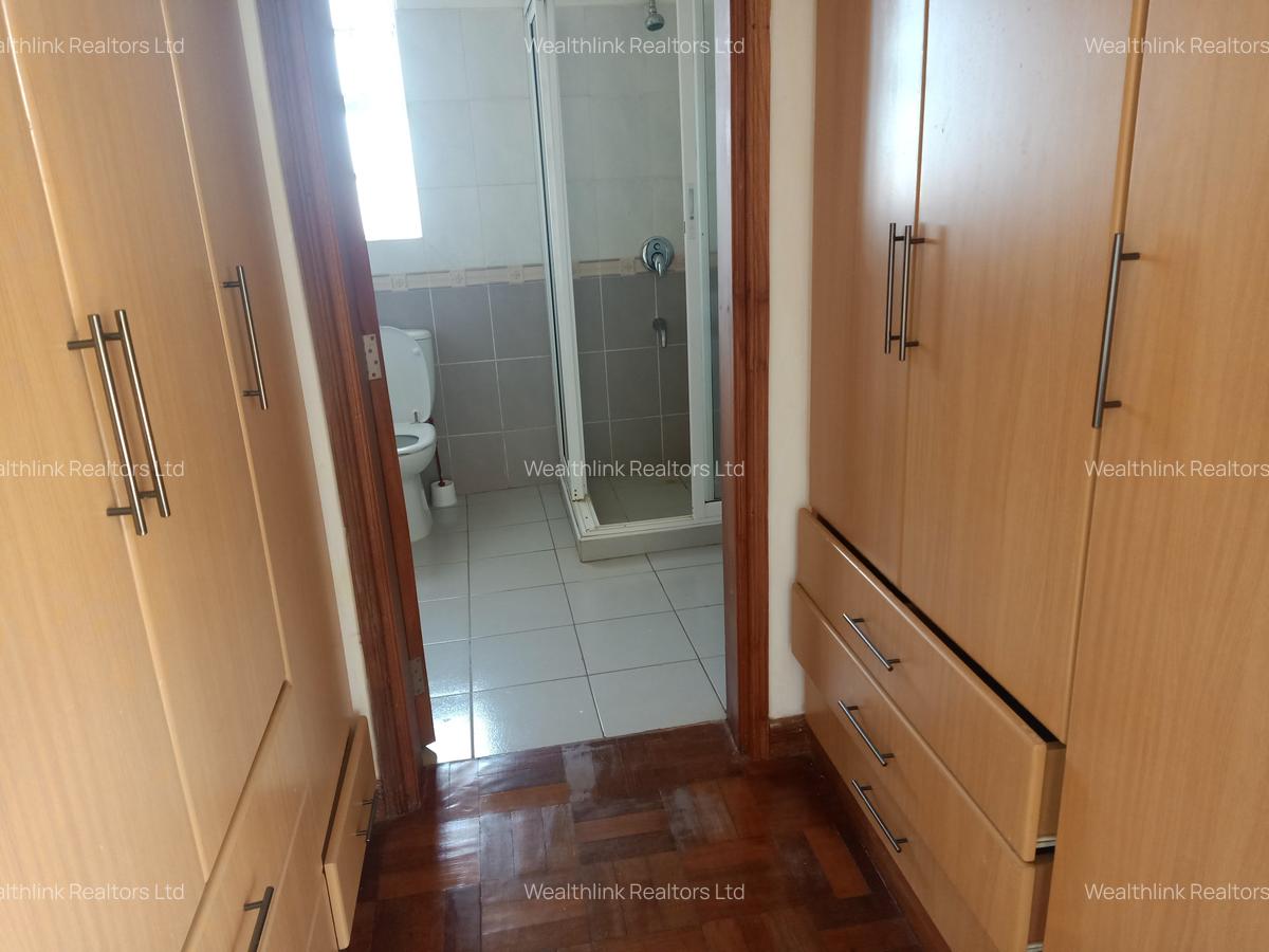 4 Bed Townhouse with En Suite at Runda - 11