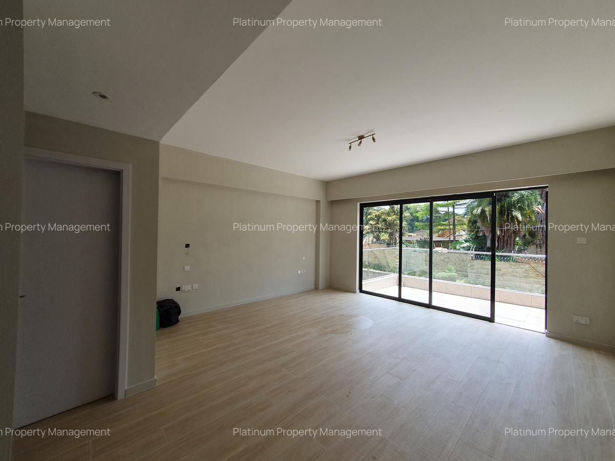 4 Bed Townhouse with En Suite in Kyuna - 16