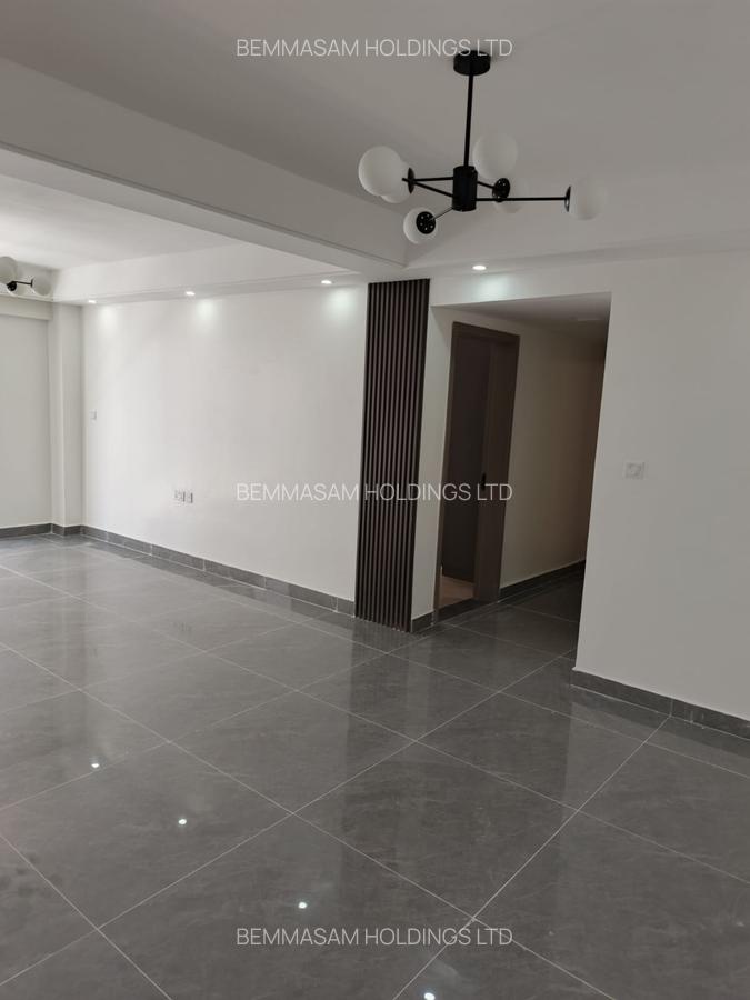 3 Bed Apartment with En Suite at Riverside - 9