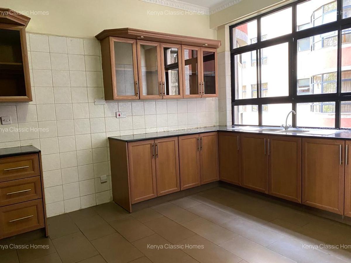 3 Bed Apartment with En Suite at Kilimani - 4