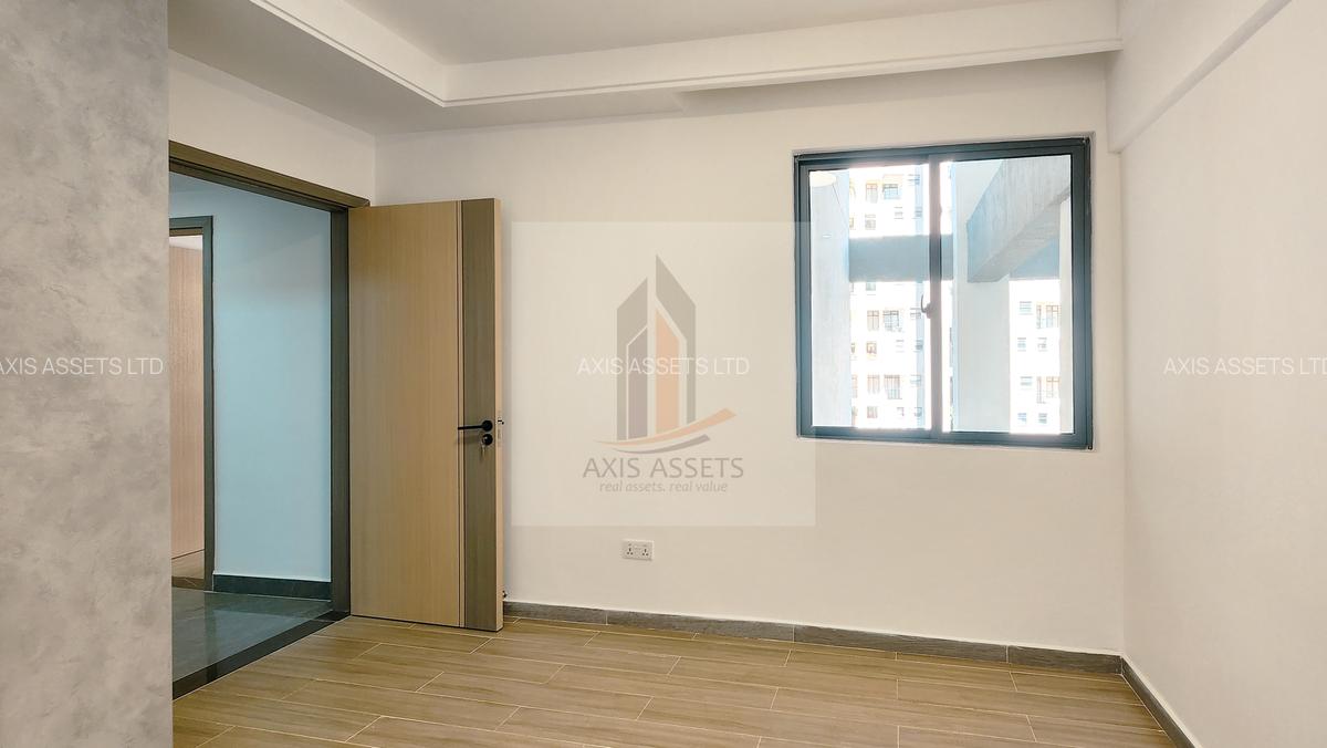 2 Bed Apartment with En Suite at Riverside Drive - 13
