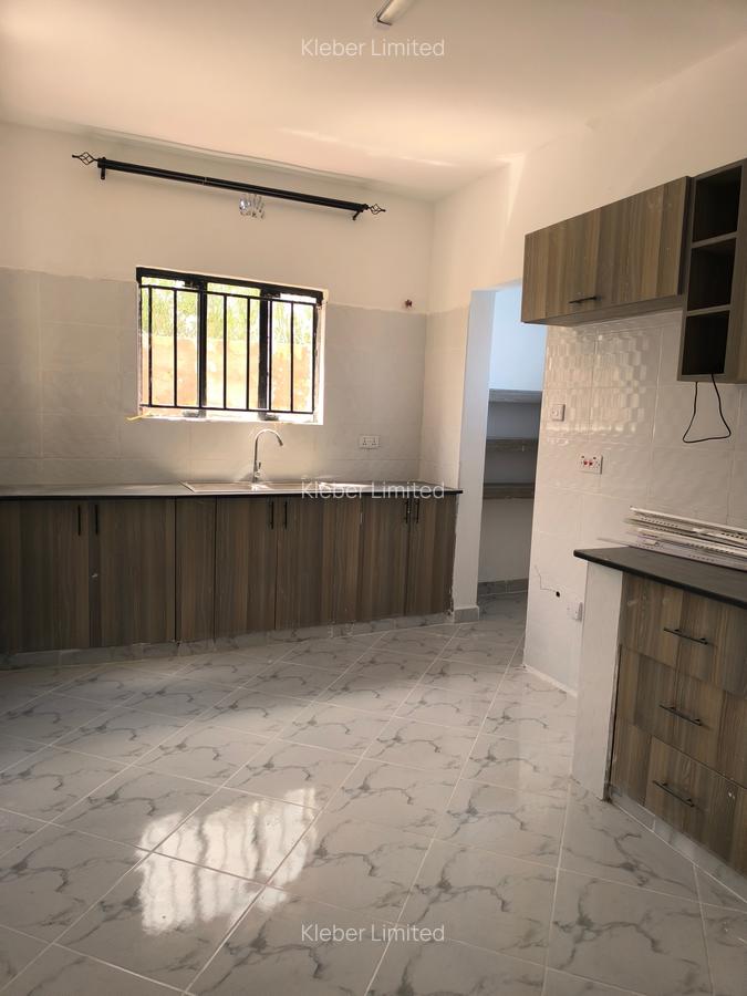 3 Bed House with En Suite in Kitengela - 10