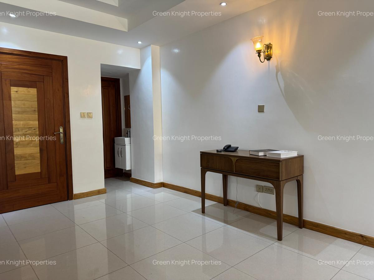 Serviced 4 Bed Apartment with En Suite in Kileleshwa - 7