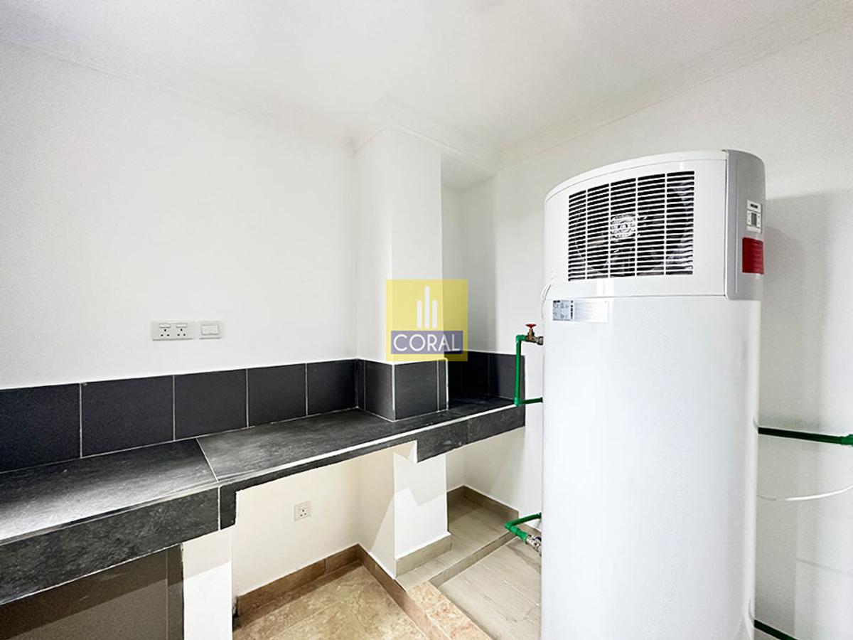 3 Bed Apartment in Parklands - 7