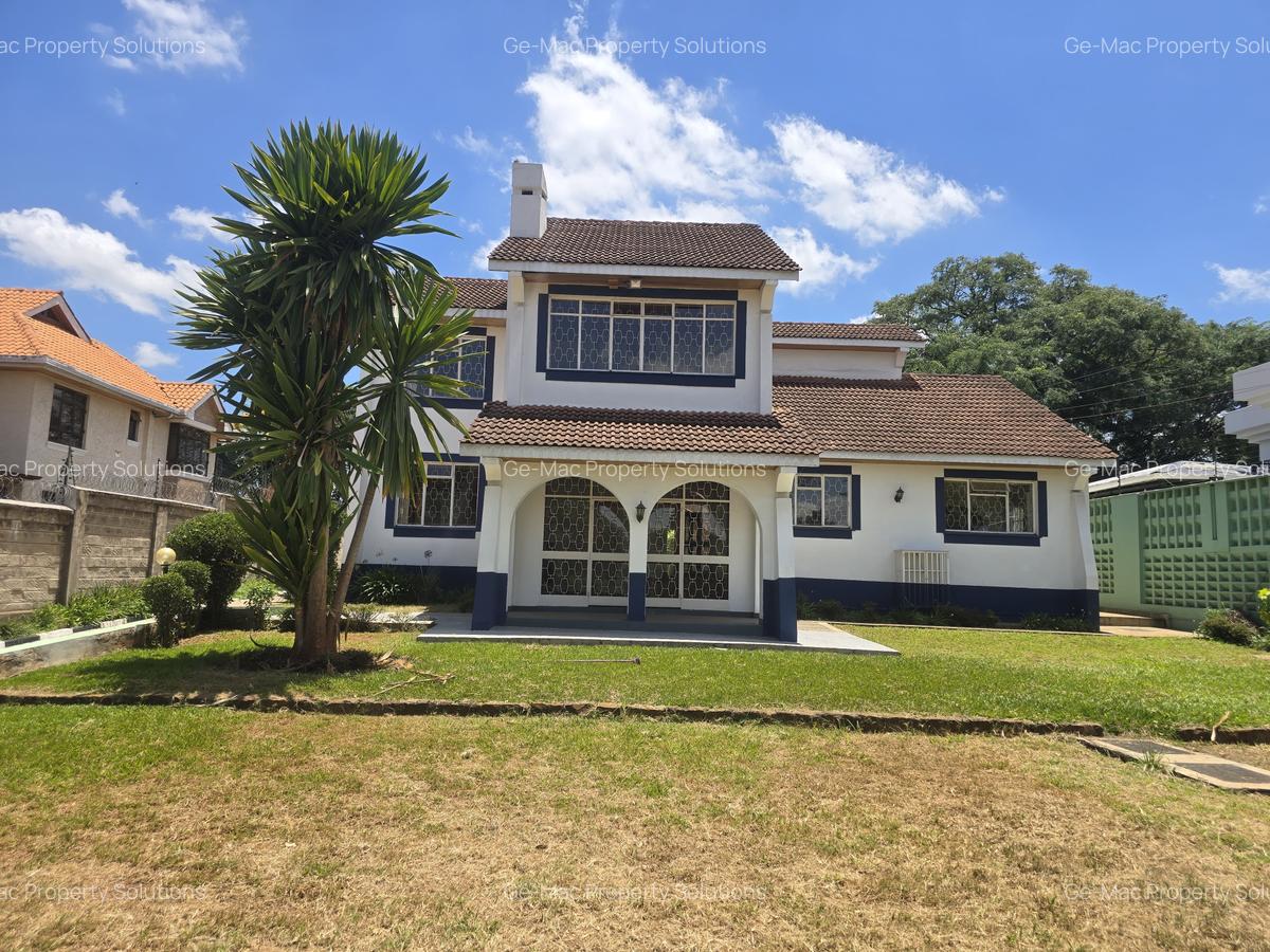 4 Bed House with En Suite in Runda - 2