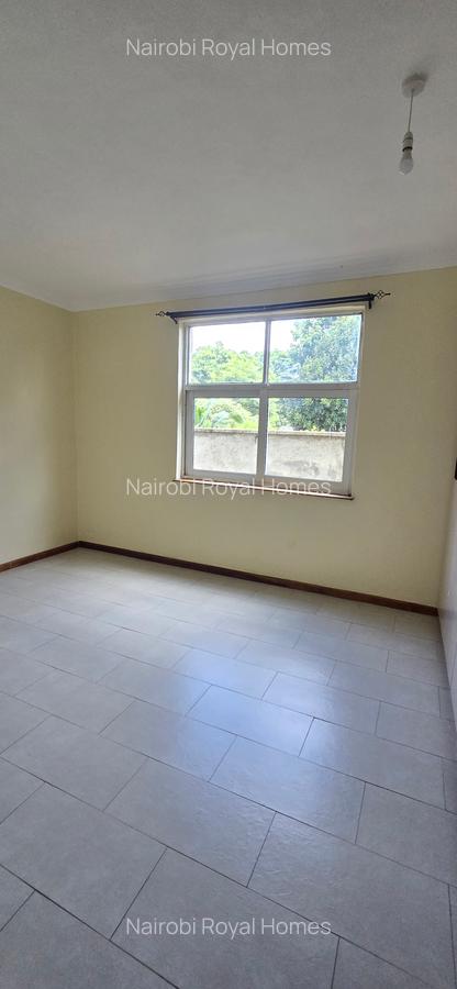 5 Bed Townhouse with En Suite at Kyuna Road - 8