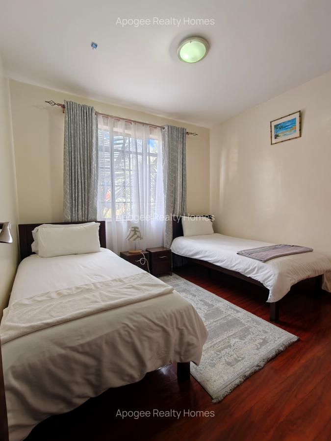 Serviced 2 Bed Apartment with En Suite at Fourways Junction Estate - 8