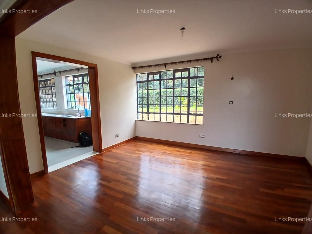 5 Bed Townhouse with En Suite at Karen - 6