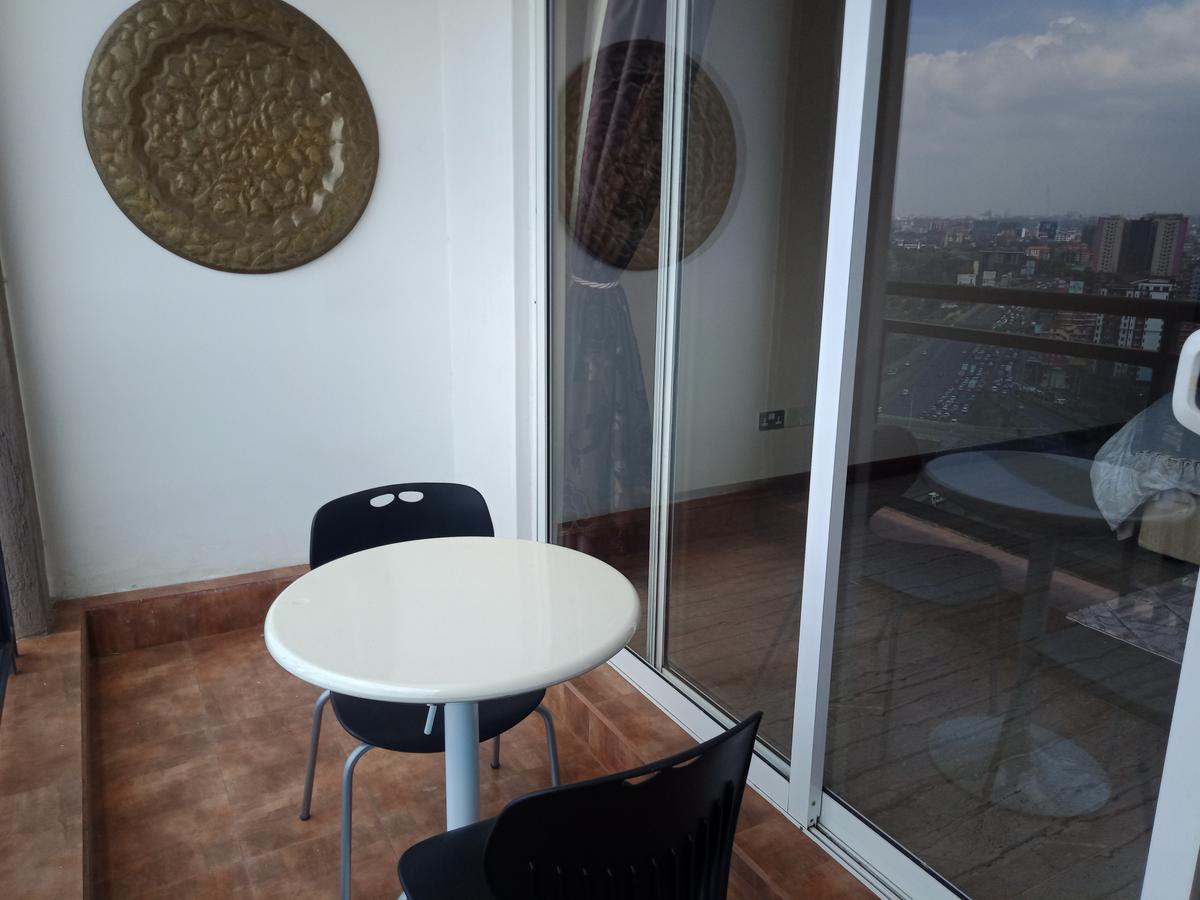 2 Bed Apartment with En Suite at Exit 2 - 15