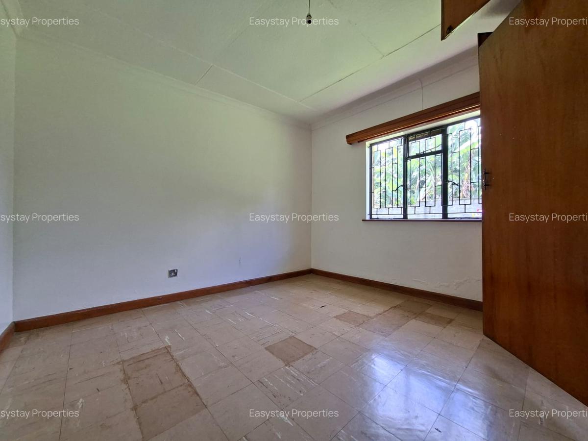 4 Bed House with En Suite in Loresho - 6