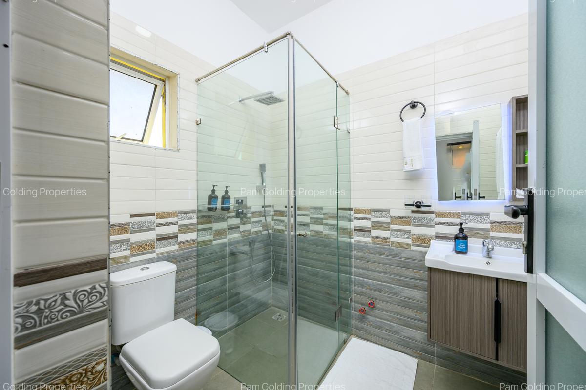 2 Bed Apartment with En Suite at Majengo - 9