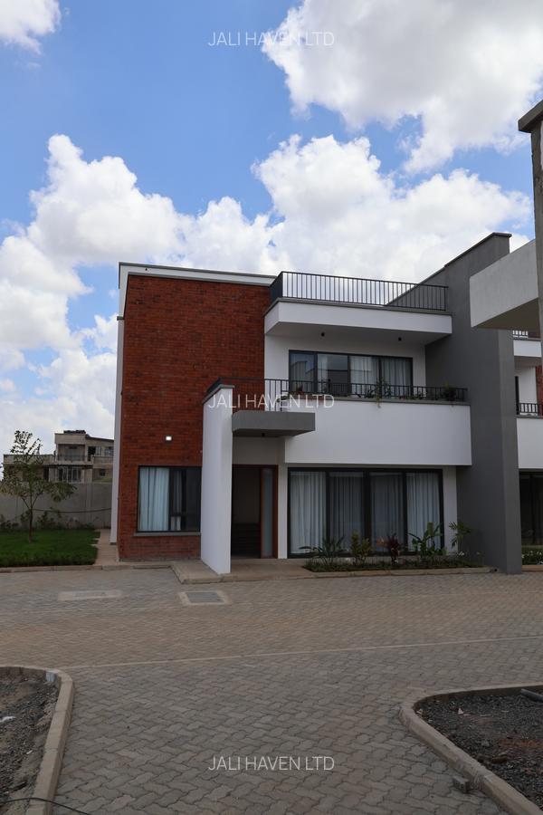 4 Bed Townhouse with En Suite in Langata - 2