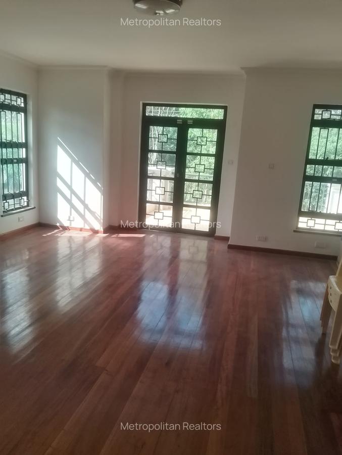 4 Bed Villa with En Suite at Ndege Road - 16