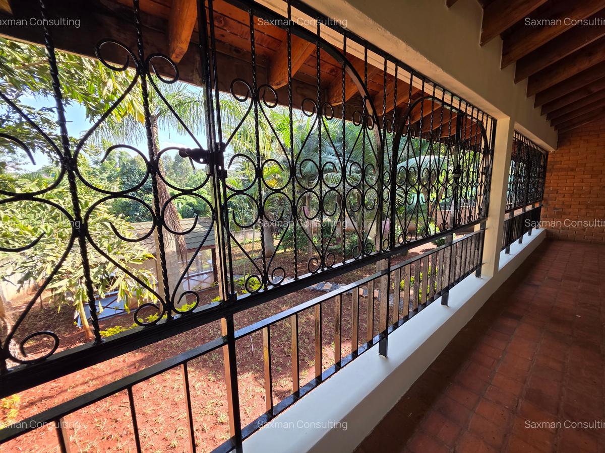 4 Bed House with En Suite in Runda - 10